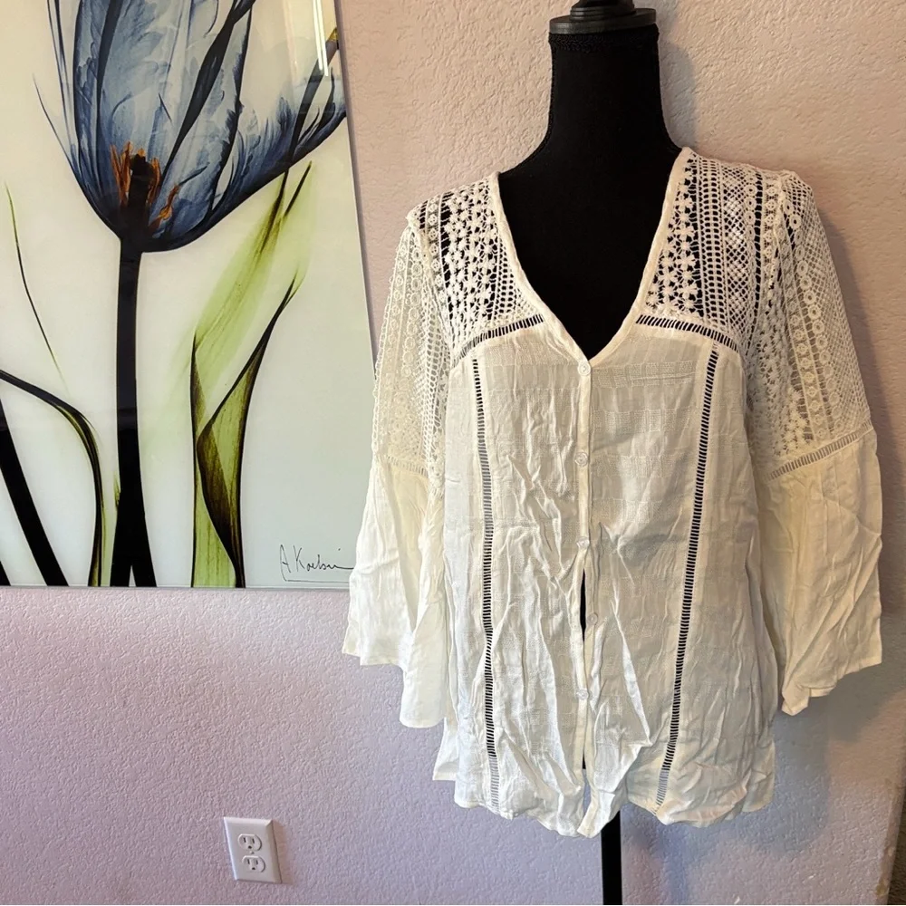 shirt size medium - Picture 1 of 4